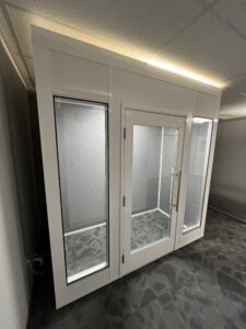 8’x4′ CONVERSATION SUITE